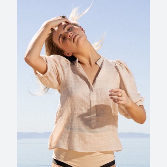 Heidi Merrick Pale Tan Blouse Top Size Large - Picture 1 of 4